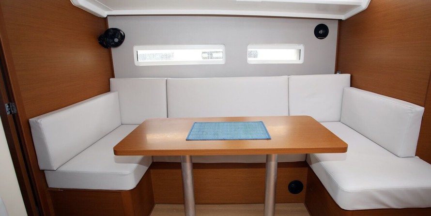 Jeanneau Sun Odyssey 410