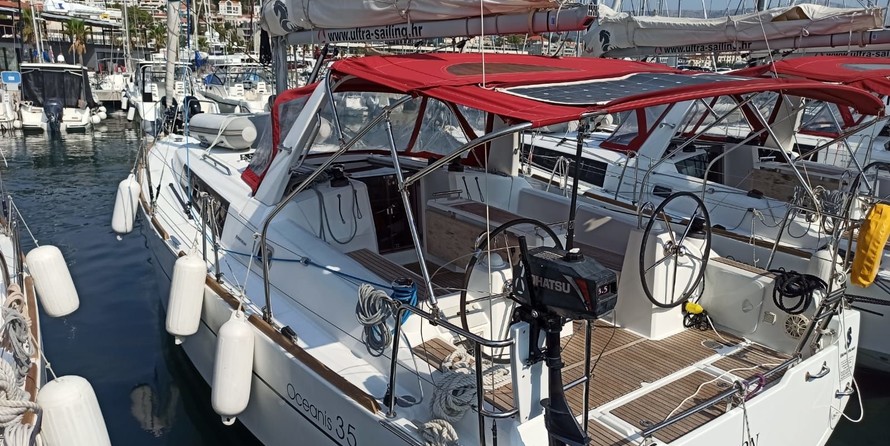 Beneteau Oceanis 35
