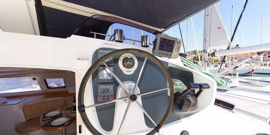 Fountaine Pajot Lavezzi 40