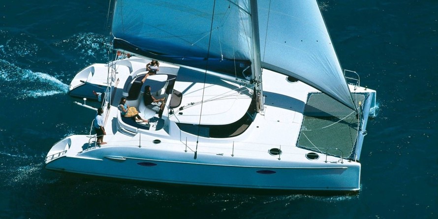 Fountaine Pajot Lavezzi 40