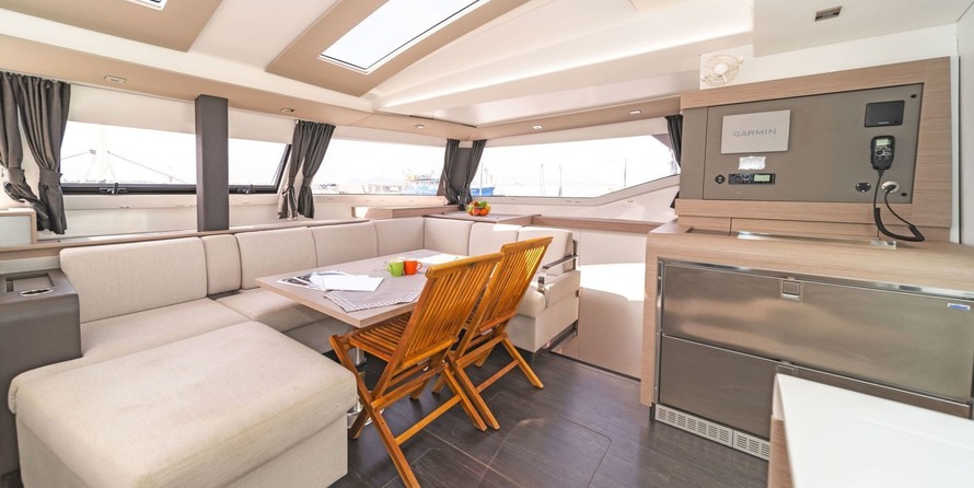 Fountaine Pajot Elba 45
