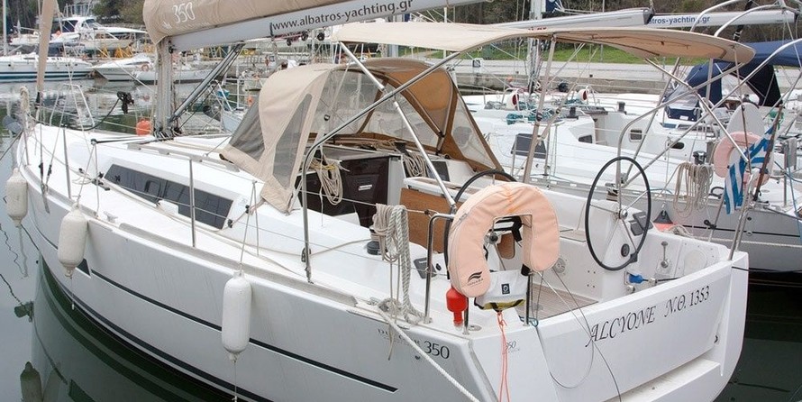Dufour 350