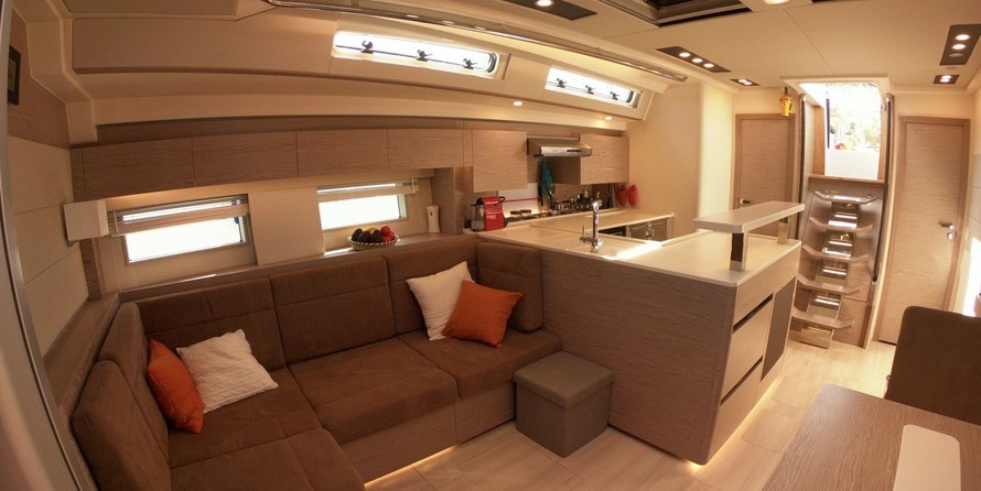 Hanse 588