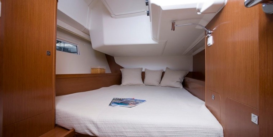 Beneteau Oceanis 45