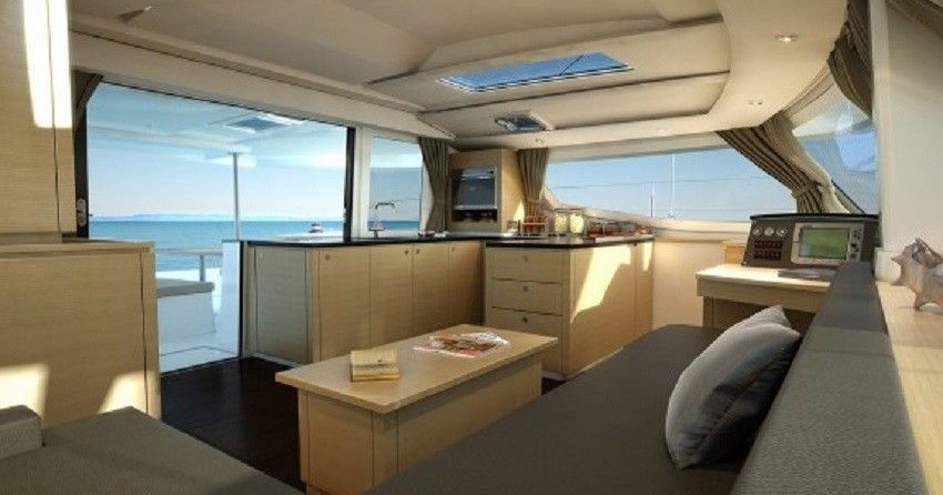 Fountaine Pajot Helia 44