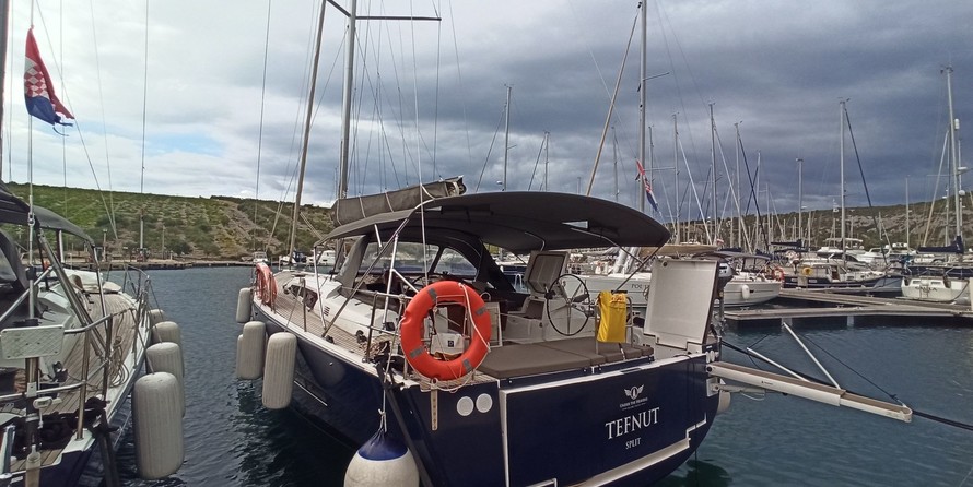 Dufour 56