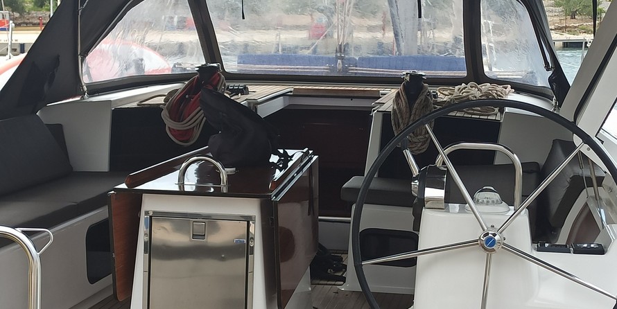 Dufour 56