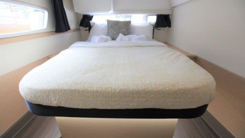 Fountaine Pajot Helia 44