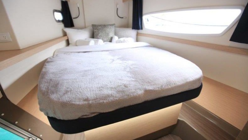 Fountaine Pajot Helia 44