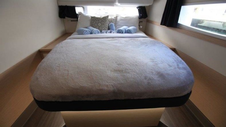 Fountaine Pajot Helia 44