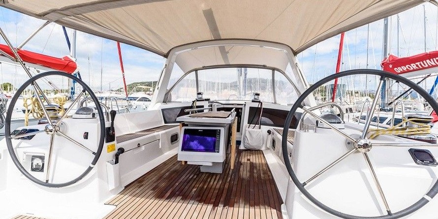 Beneteau Oceanis 48