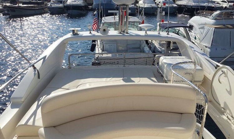 Azimut 46