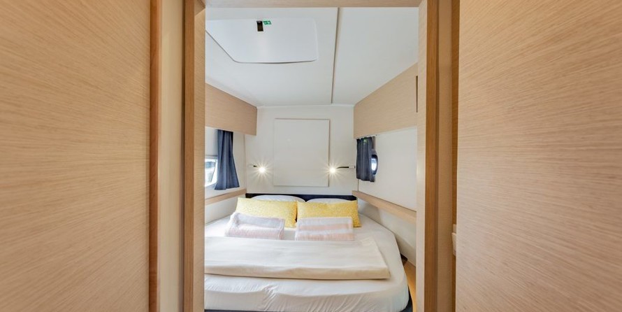 Fountaine Pajot Helia 44