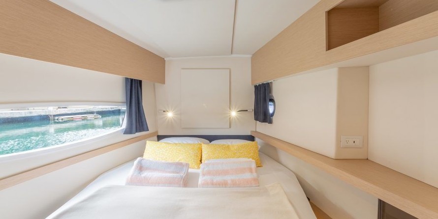 Fountaine Pajot Helia 44