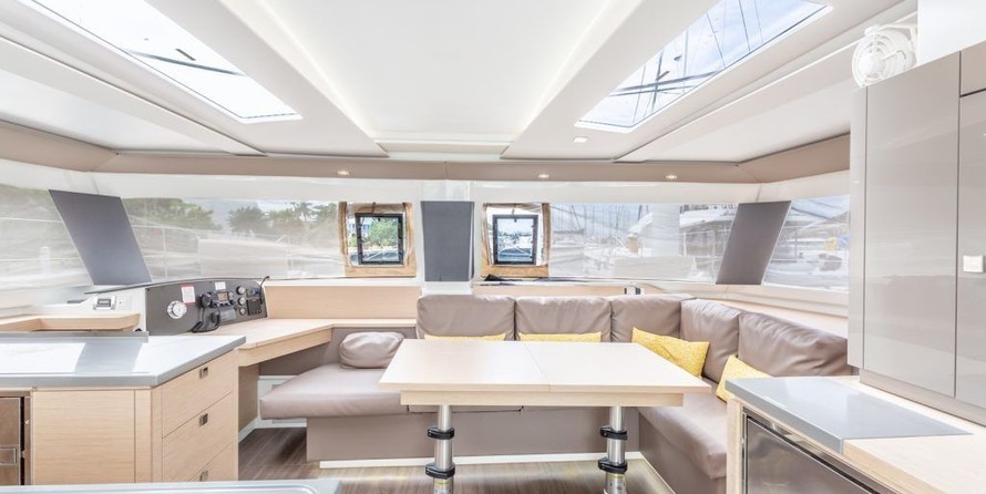 Fountaine Pajot Helia 44