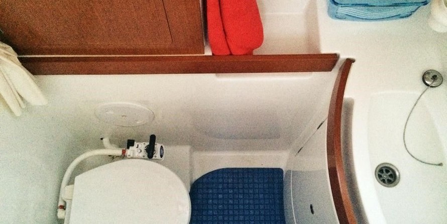 Beneteau Oceanis 43
