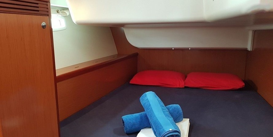 Beneteau Oceanis 43