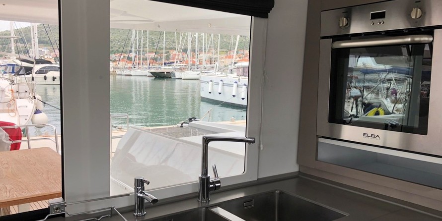 Fountaine Pajot Saona 47