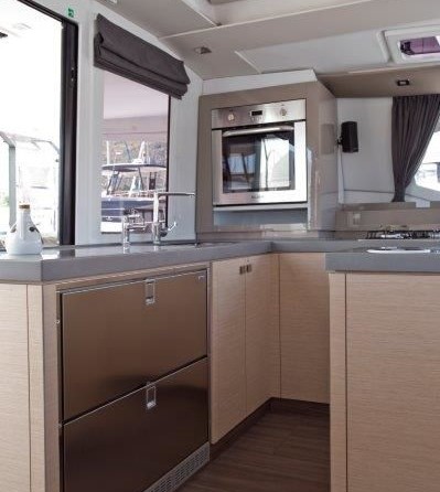 Fountaine Pajot Saona 47