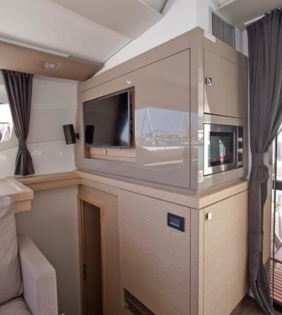 Fountaine Pajot Saona 47