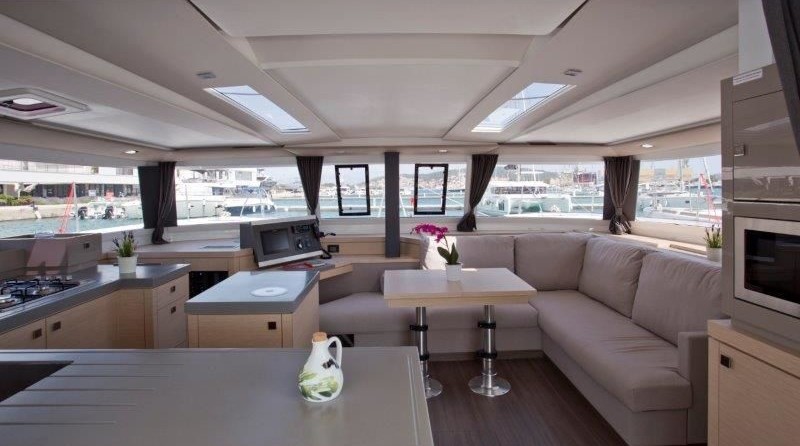 Fountaine Pajot Saona 47
