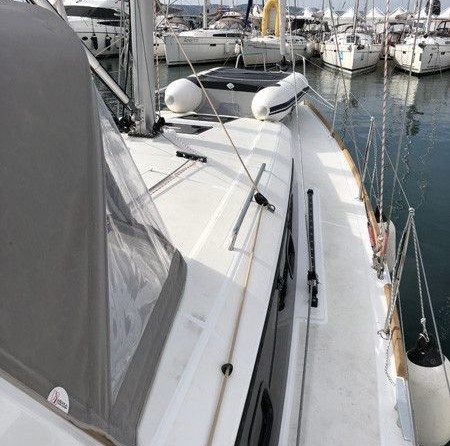 Beneteau Oceanis 38