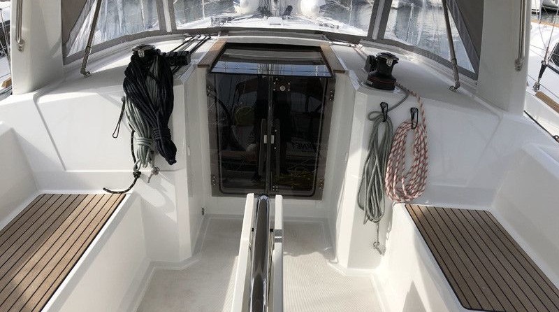 Beneteau Oceanis 38