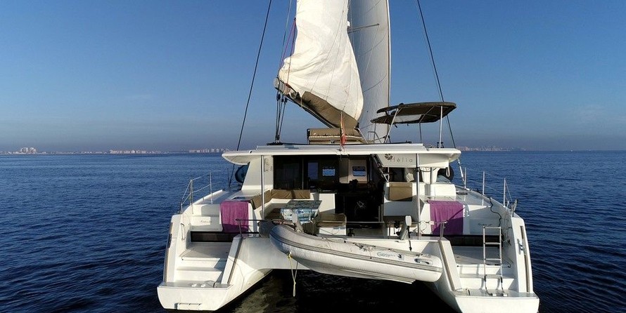 Fountaine Pajot Helia 44