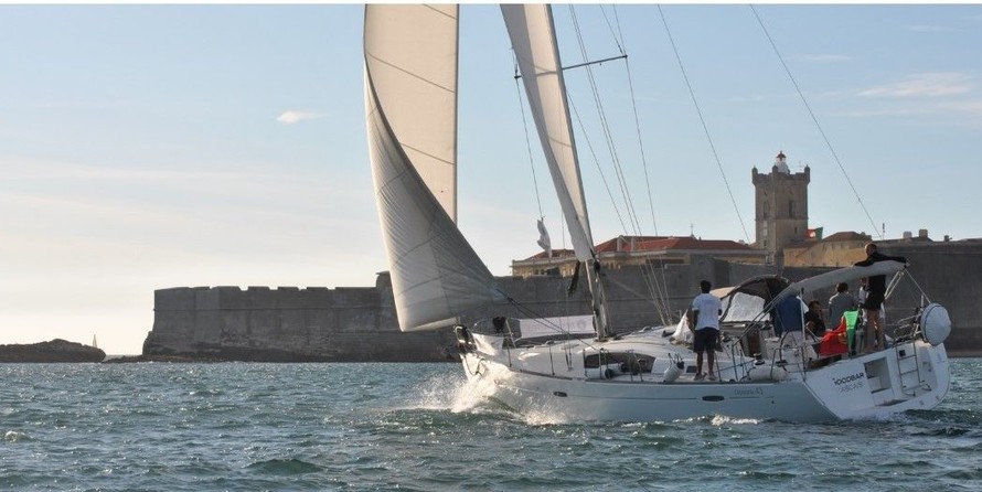 Beneteau Oceanis 43