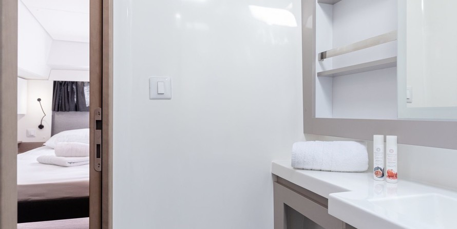 Fountaine Pajot Elba 45