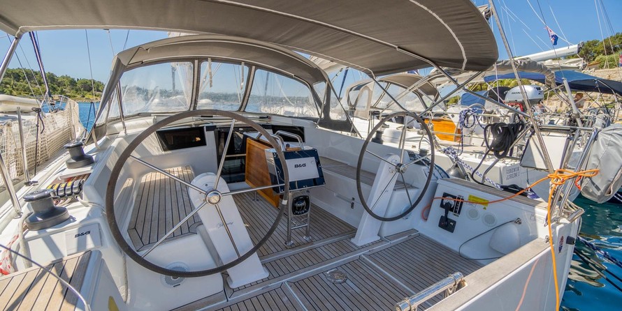 Hanse 388