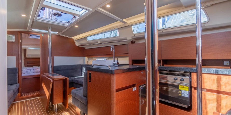 Hanse 388