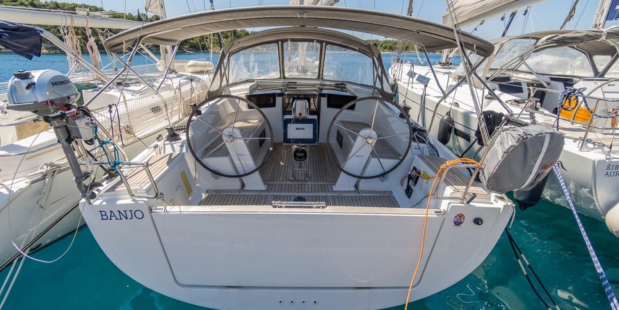 Hanse 388