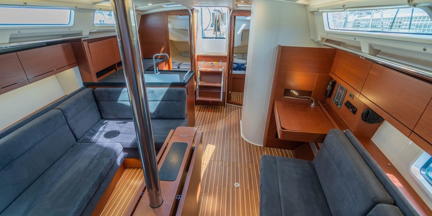 Hanse 388