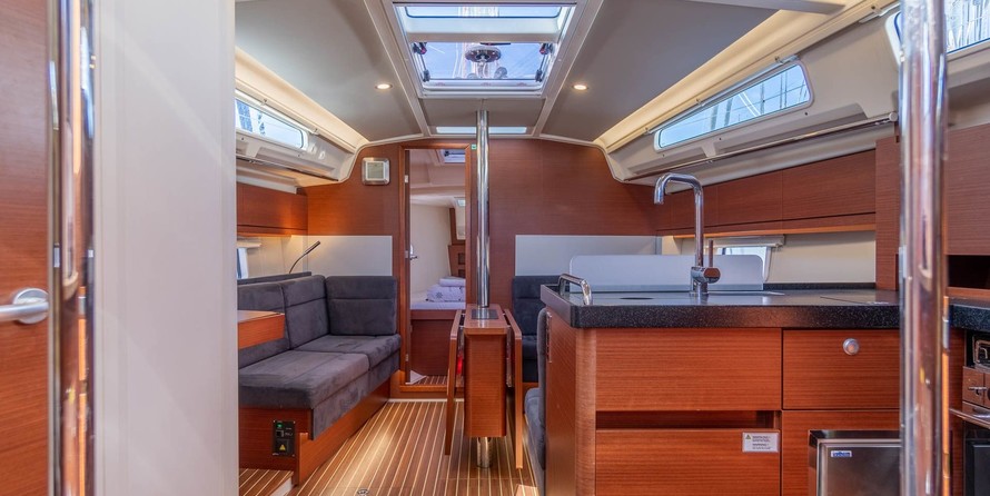 Hanse 388