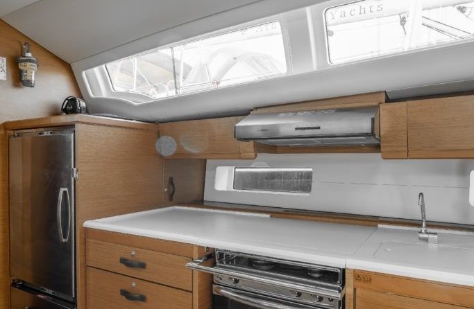 Jeanneau 54