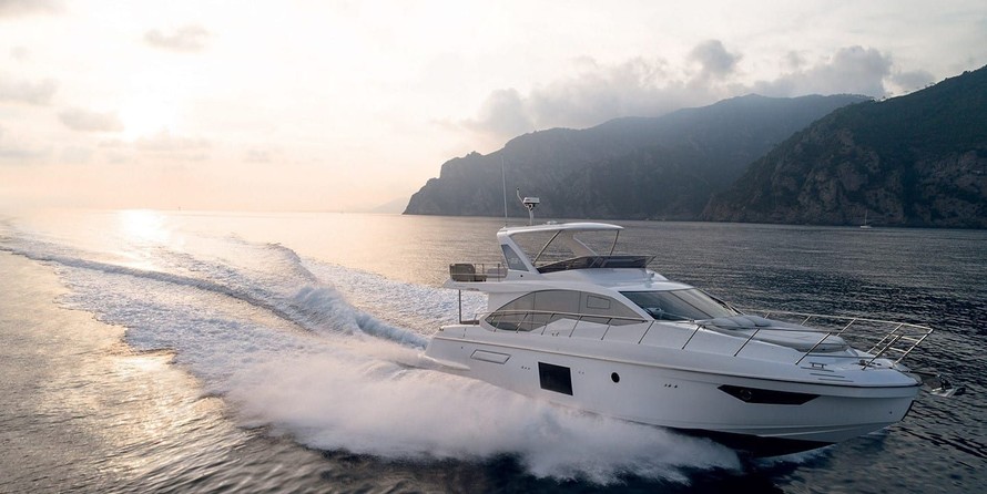 Azimut 55