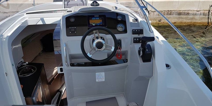 Jeanneau Cap Camarat 7.5