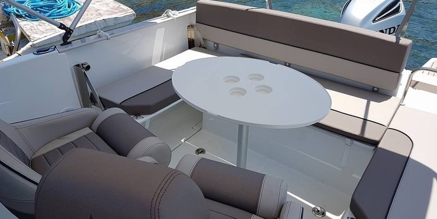 Jeanneau Cap Camarat 7.5