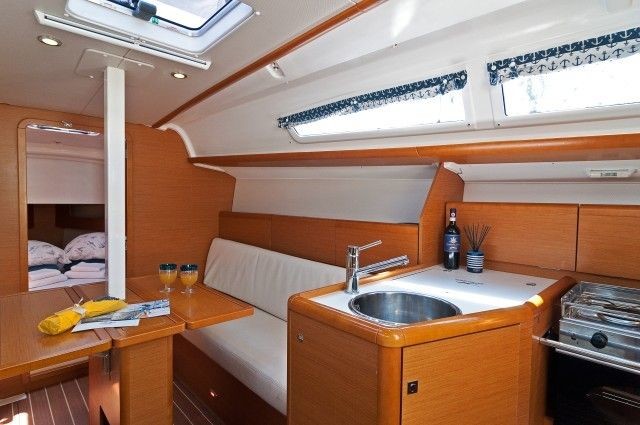 Jeanneau Sun Odyssey 33