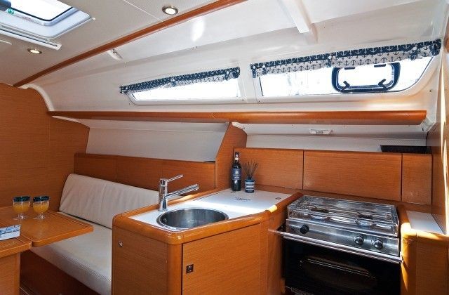 Jeanneau Sun Odyssey 33