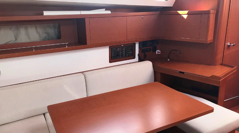 Beneteau Oceanis 45