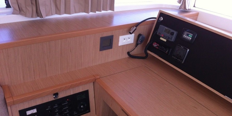Lagoon 400 S2