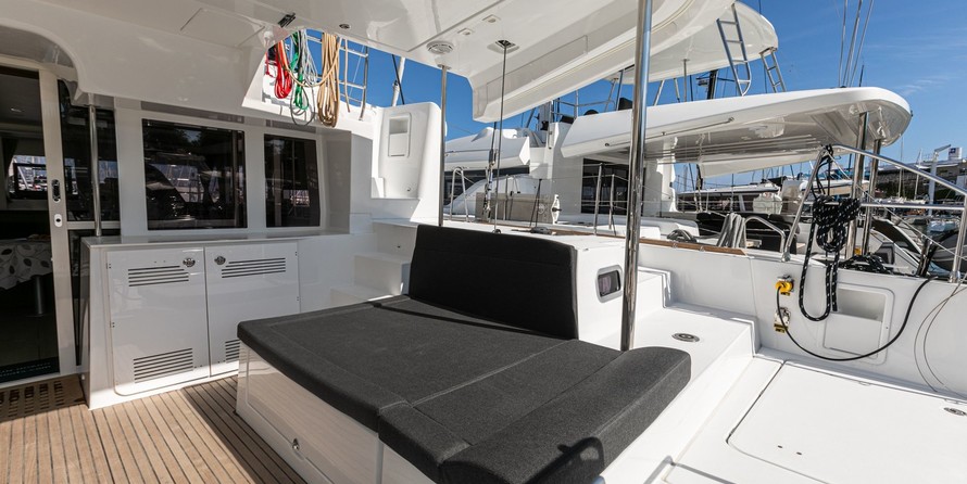 Lagoon 450 F