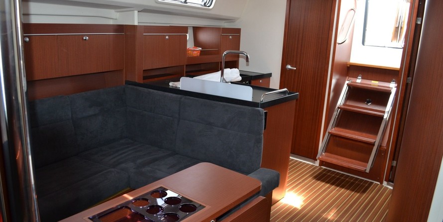 Hanse 415