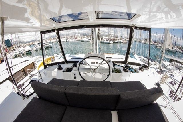 Lagoon 50