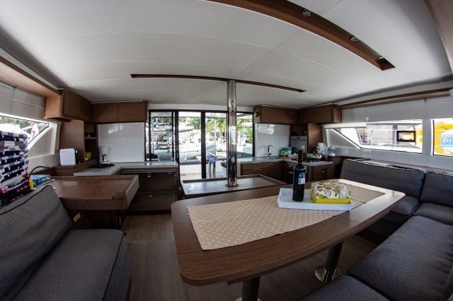 Lagoon 50