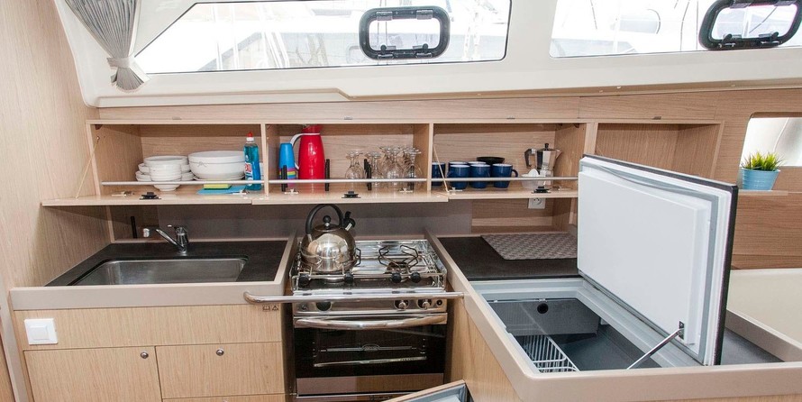 Beneteau Oceanis 41.1