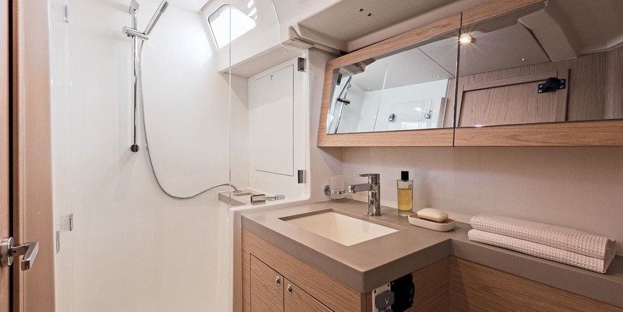 Beneteau Oceanis 51.1
