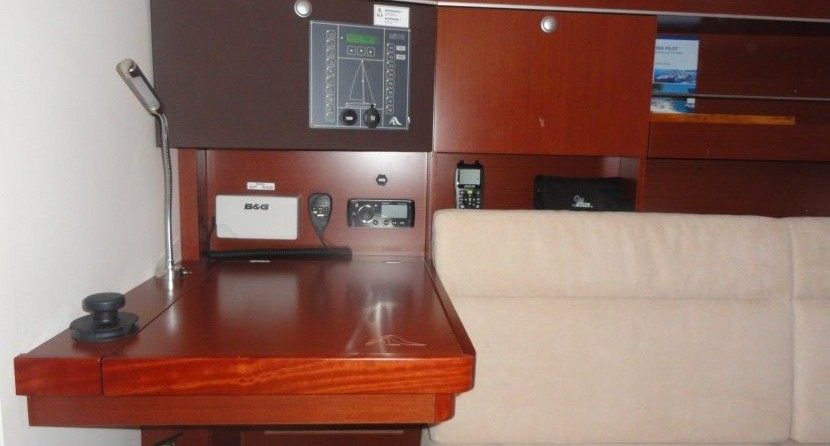 Hanse 385